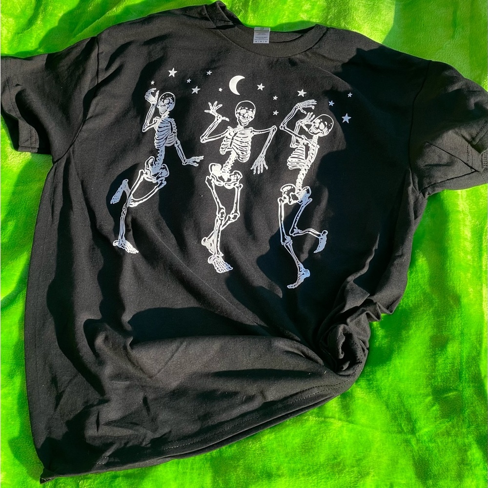 Skelton Party Graphic T-Shirt